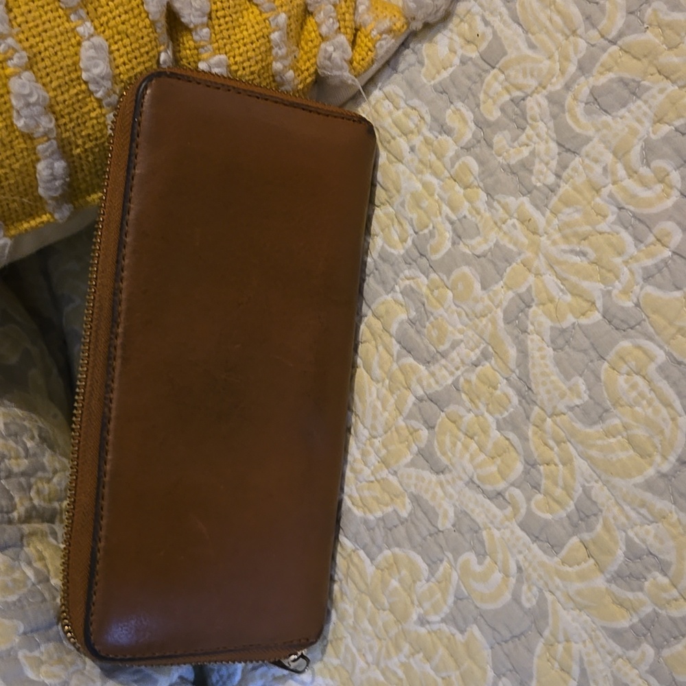 Michael Kors leather wallet - Picture 2 of 5